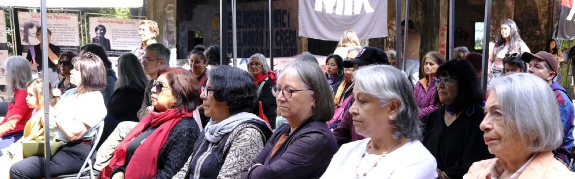 Emotivo 8M en el Sitio de memoria de El Morro en Talcahuano